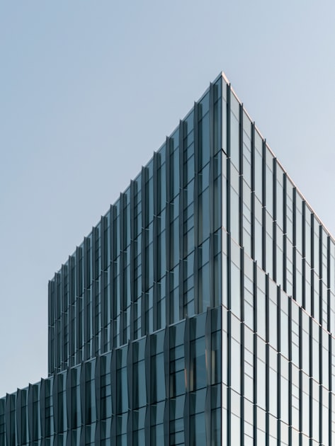 Choosing the Right Commercial Contractor